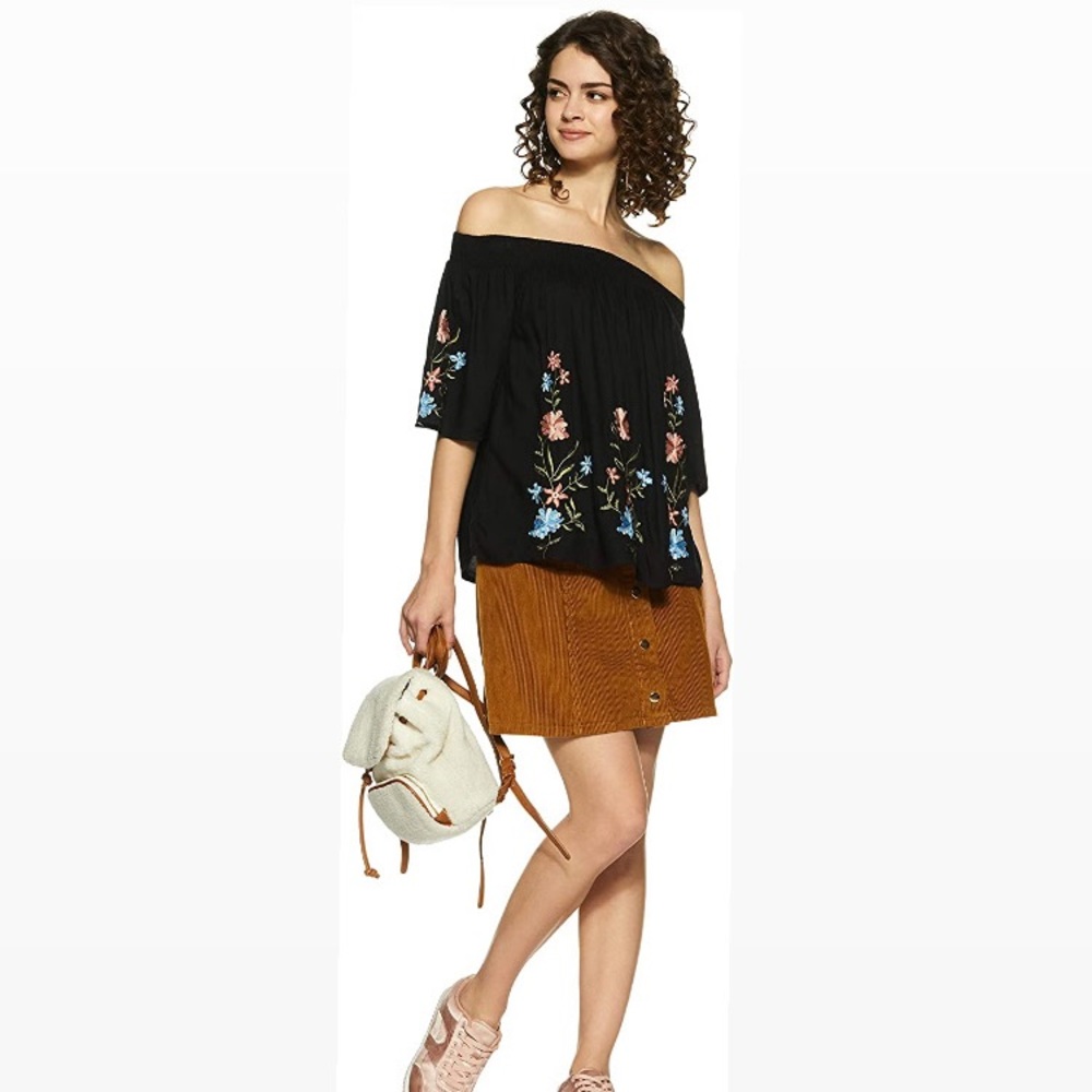 [ ₹480 ] Vero Moda Women Black Embroidered Top - Picture 5 of 5